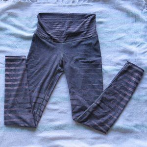 Niyama Sol yoga leggings size small like new